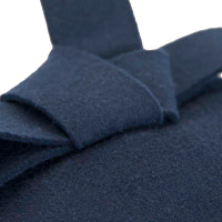 Navy felt winter racing pillbox fascinator - Image 5