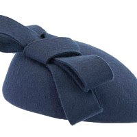 Navy felt winter racing pillbox fascinator - Image 4