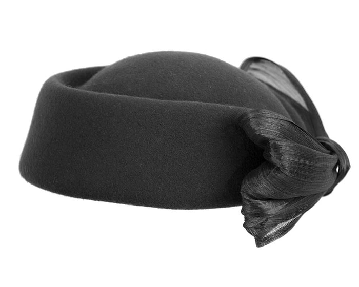 Black Jackie Onassis style felt beret by Fillies Collection - Image 4