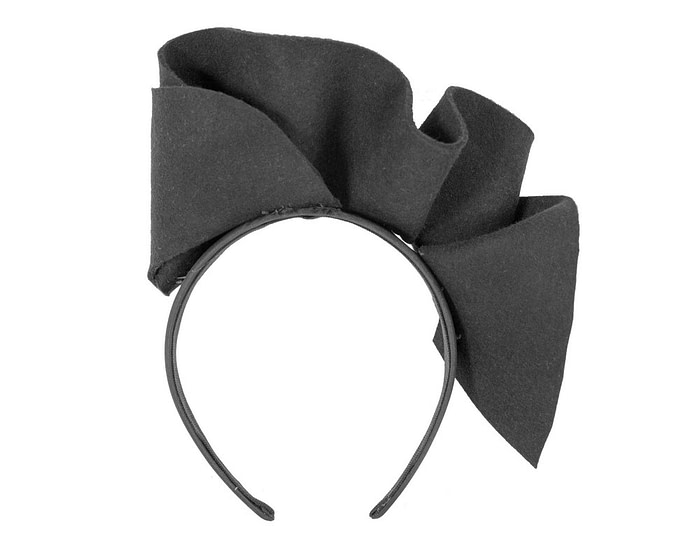 Black felt winter racing fascinator by Max Alexander - Hats From OZ