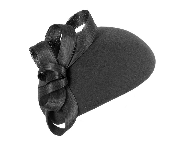 Stylish black felt beret hat by Fillies Collection - Image 2