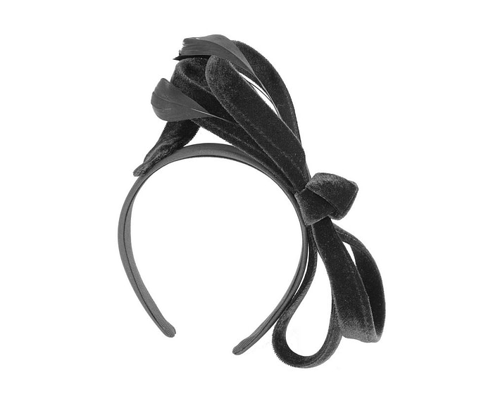 Black velvet bow racing fascinator by Max Alexander - Hats From OZ