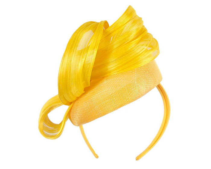 Yellow pillbox fascinator with silk abaca bow by Fillies Collection - Hats From OZ