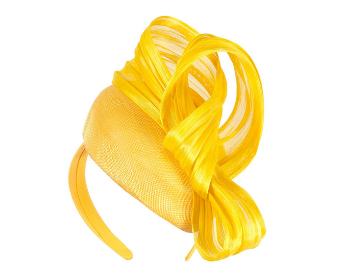 Yellow pillbox fascinator with silk abaca bow by Fillies Collection - Hats From OZ