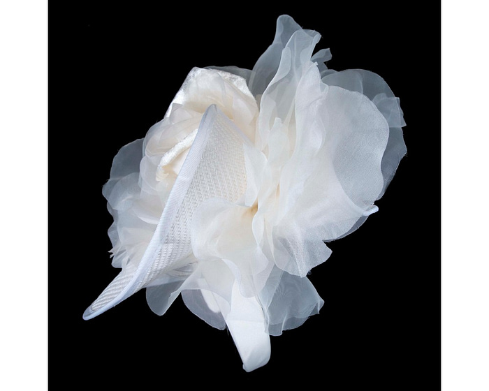 Exclusive white fascinator with flower by Fillies Collection - Hats From OZ