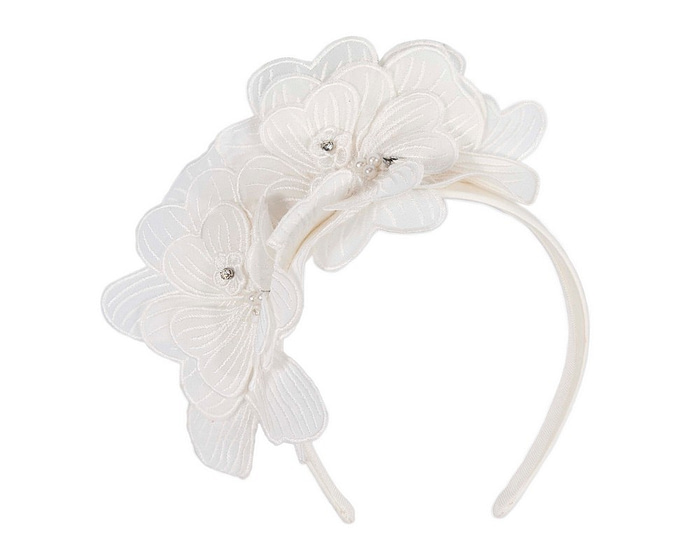 White lace flower fasinator - Hats From OZ