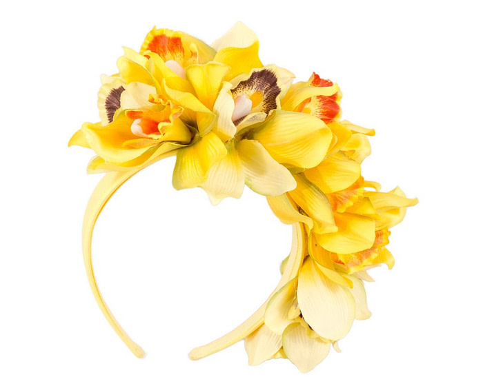 Hand made exclusive yellow fascinator headband - Image 4