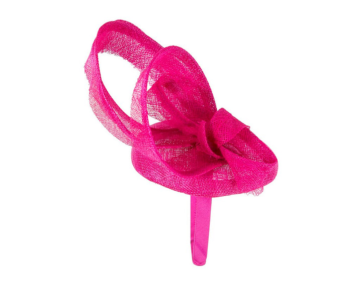 Sculpted fuchsia sinamay fascinator by Max Alexander - Image 4