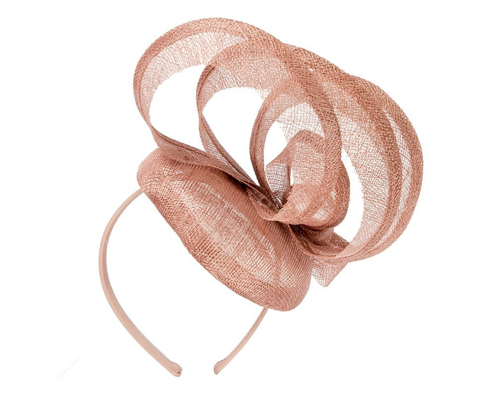 Sculpted tan sinamay fascinator by Max Alexander - Image 6