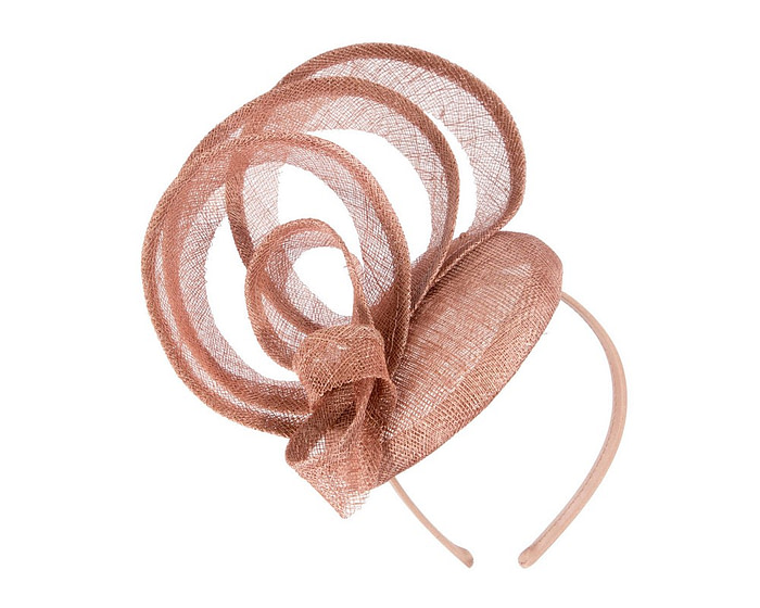 Sculpted tan sinamay fascinator by Max Alexander - Image 2