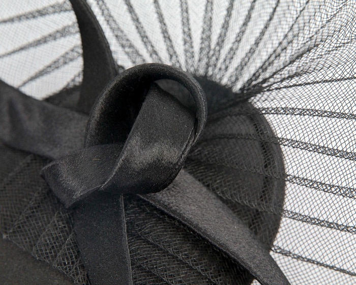 Custom made black fascinator hat for special occasion - Image 4