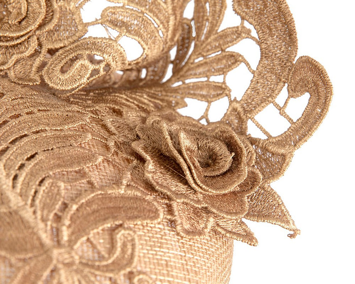 Elegant Gold Pillbox Fascinator with Lace - Image 5