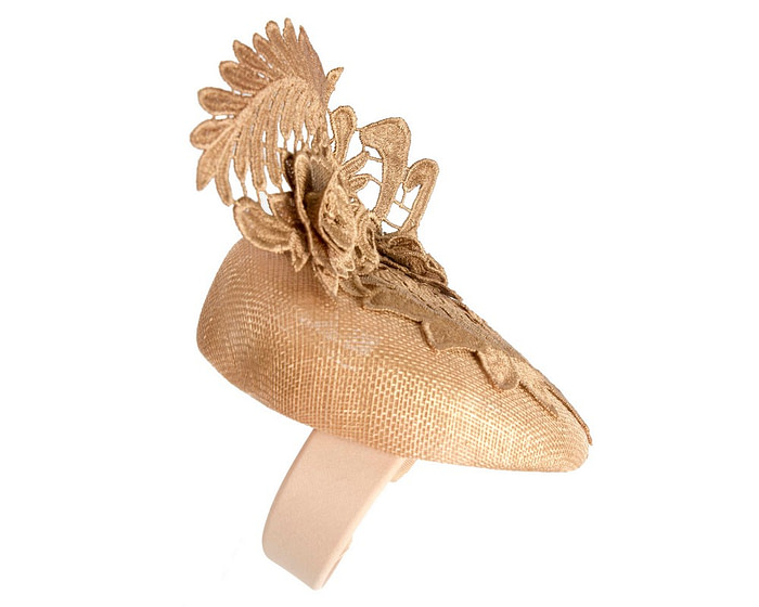 Elegant Gold Pillbox Fascinator with Lace - Image 4