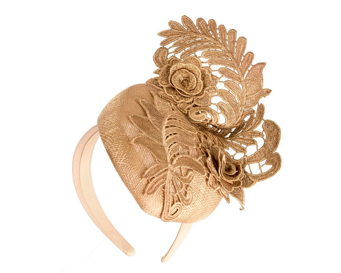 Elegant Gold Pillbox Fascinator with Lace - Image 2