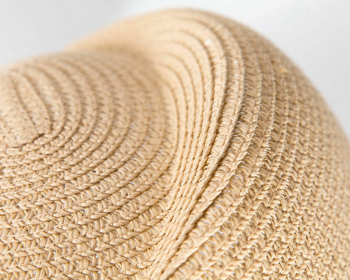Designers nude braided ladies winter hat - Image 5