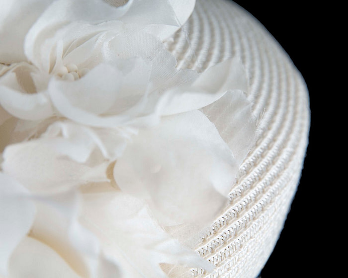 Modern cream beret hat with flowers by Max Alexander - Image 5