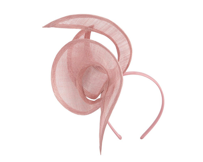 Edgy dusty pink sinamay fascinator by Max Alexander - Image 2