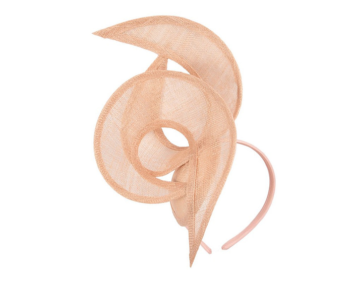 Edgy nude sinamay fascinator by Max Alexander - Image 2