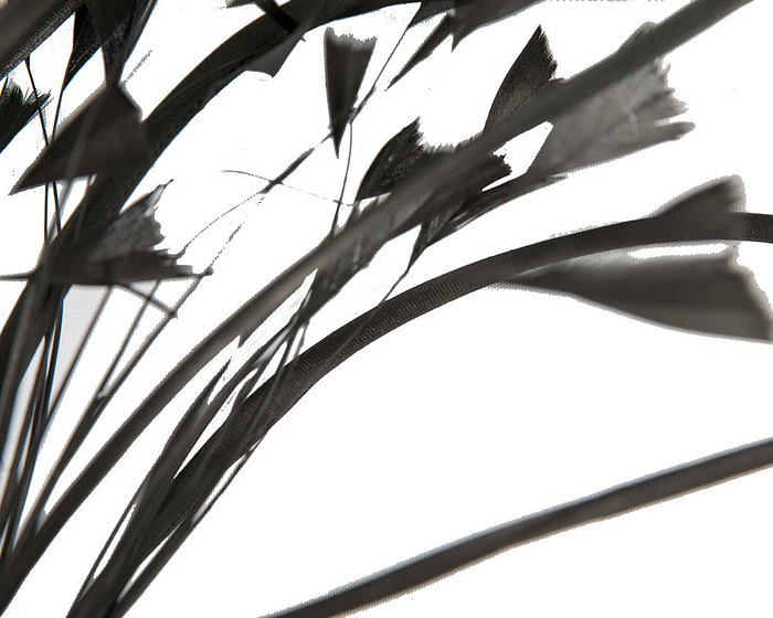 Thin outline black fascinator with feathers - Image 3