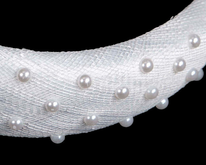 White sinamay headband with pearls by Max Alexander - Image 3