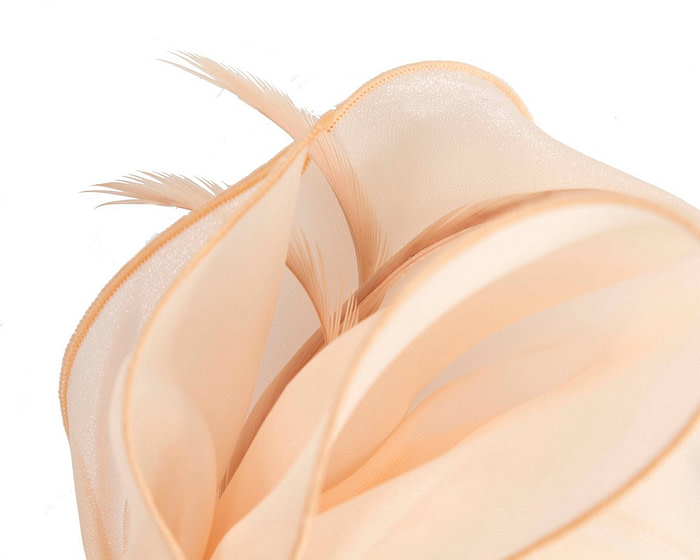 Nude organza bow fascinator by Max Alexander - Image 3