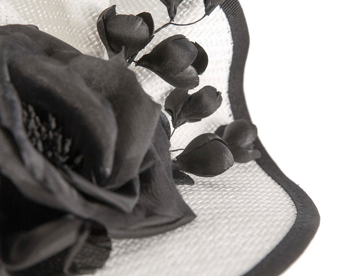White & black racing fascinator by Fillies Collection - Image 5