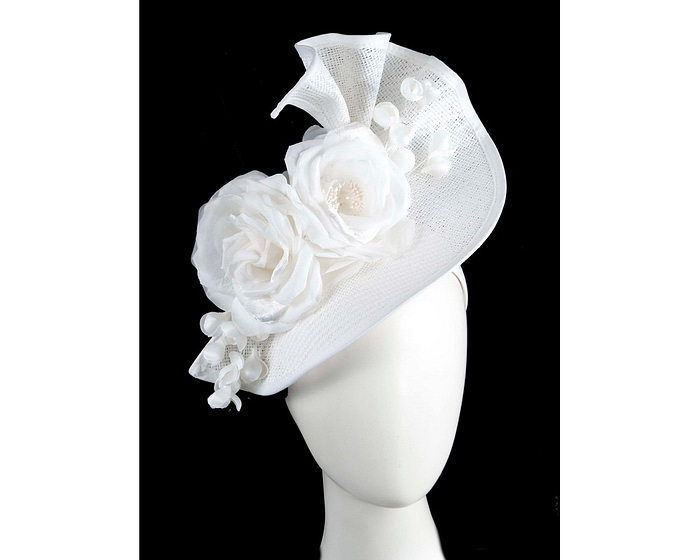 White racing fascinator by Fillies Collection