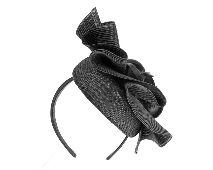 Black pillbox with leather flowers by Fillies Collection - Image 6