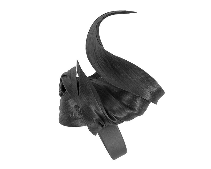 Black designers racing fascinator by Fillies Collection S280 - Hats From OZ