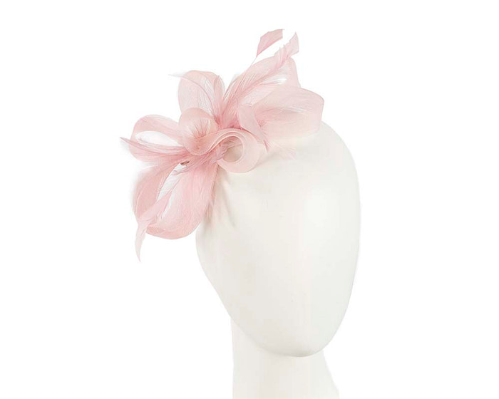 Custom made pink fascinator by Cupids Millinery