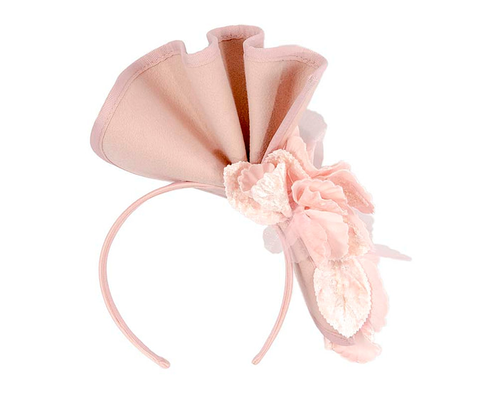 Large blush felt flower fascinator - Image 4