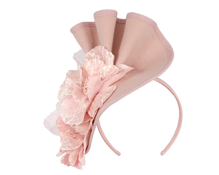 Large blush felt flower fascinator - Image 2