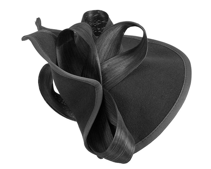 Twisted black felt fascinator by Fillies Collection - Image 5