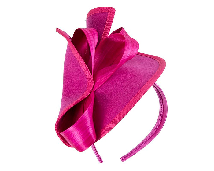 Twisted fuchsia felt fascinator by Fillies Collection - Image 2