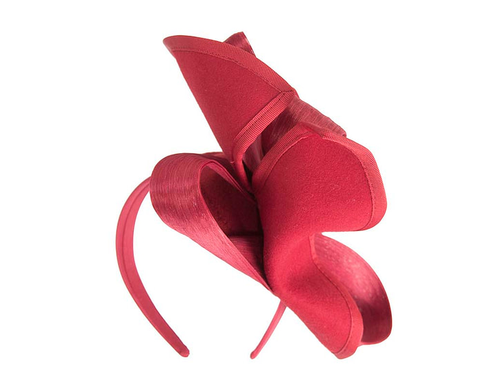 Twisted red felt fascinator by Fillies Collection - Image 2