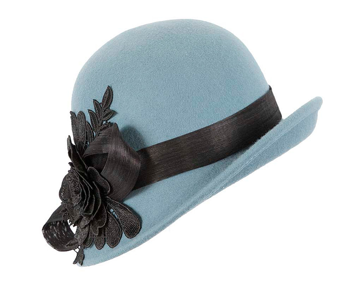 Blue felt cloche hat with lace by Fillies Collection - Image 2