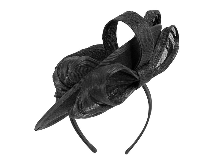 Black plate with bow winter fascinator by Fillies Collection - Image 4