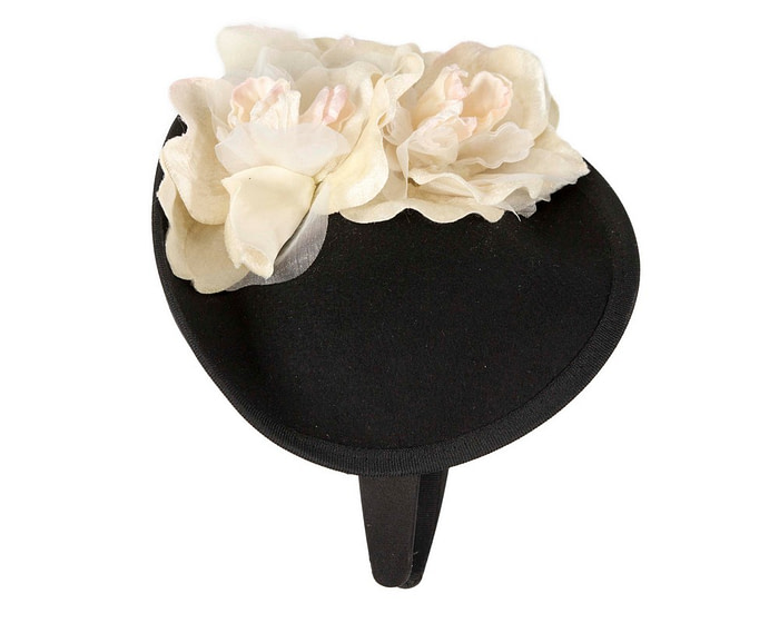 Black and cream flower fascinator by Fillies Collection - Image 4