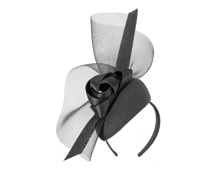 Tall black winter racing fascinator by Fillies Collection - Image 2