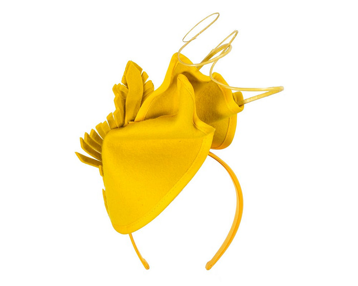 Exclusive yellow felt winter racing fascinator by Fillies Collection - Image 4