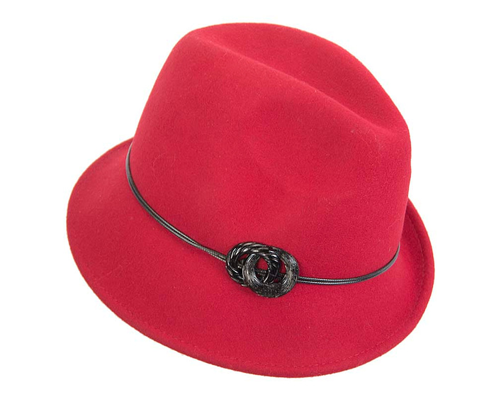 Red ladies fashion felt trilby hat by Max Alexander - Image 2