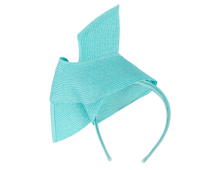 Modern turquoise fascinator by Max Alexander - Image 4