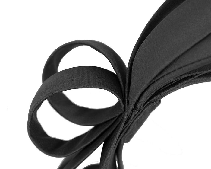 Black bow racing fascinator by Max Alexander - Image 3