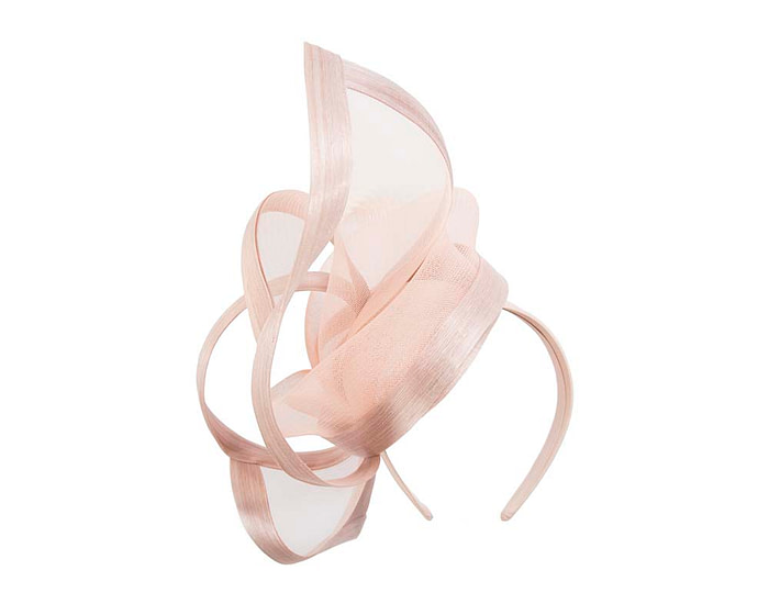 Blush edgy racing fascinator by Fillies Collection - Image 6