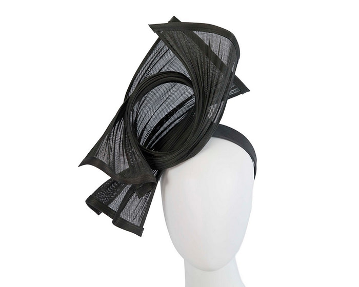 Bespoke black jinsin racing fascinator by Fillies Collection