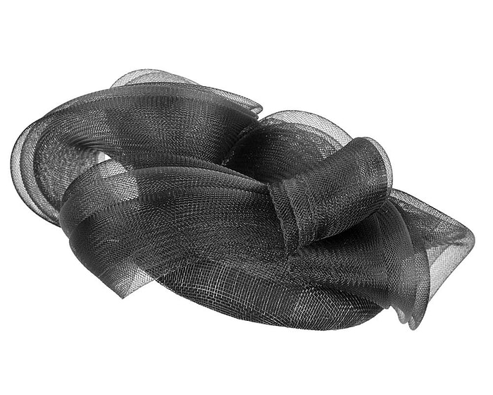 Designers black pillbox fascinator by Fillies Collection - Image 6