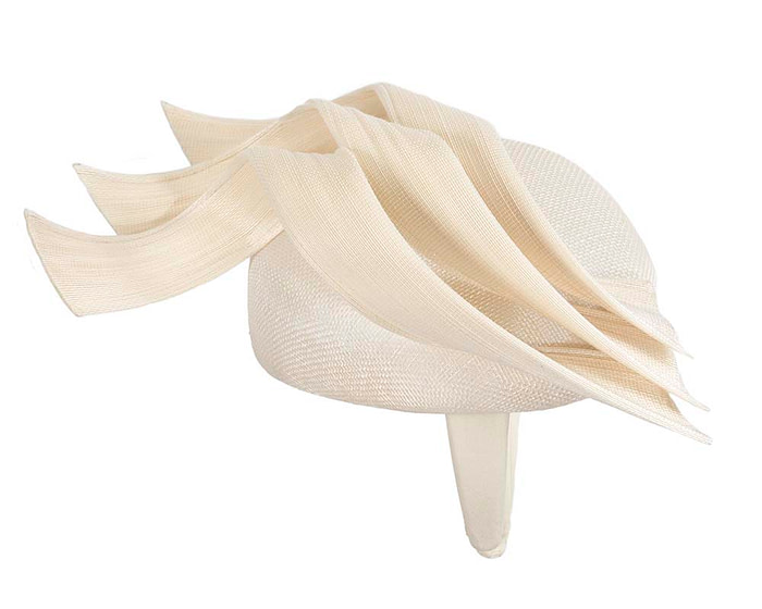 Bespoke cream pillbox fascinator by Fillies Collection - Image 4