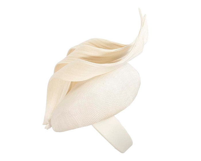 Bespoke cream pillbox fascinator by Fillies Collection - Image 3