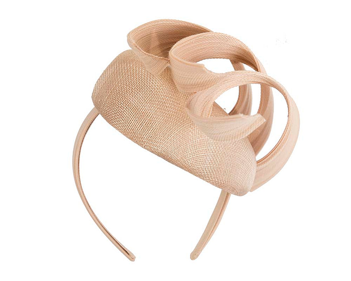 Bespoke nude pillbox fascinator by Fillies Collection - Image 6