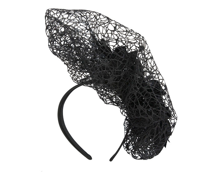 Staggering black racing fascinator by Fillies Collection - Image 4